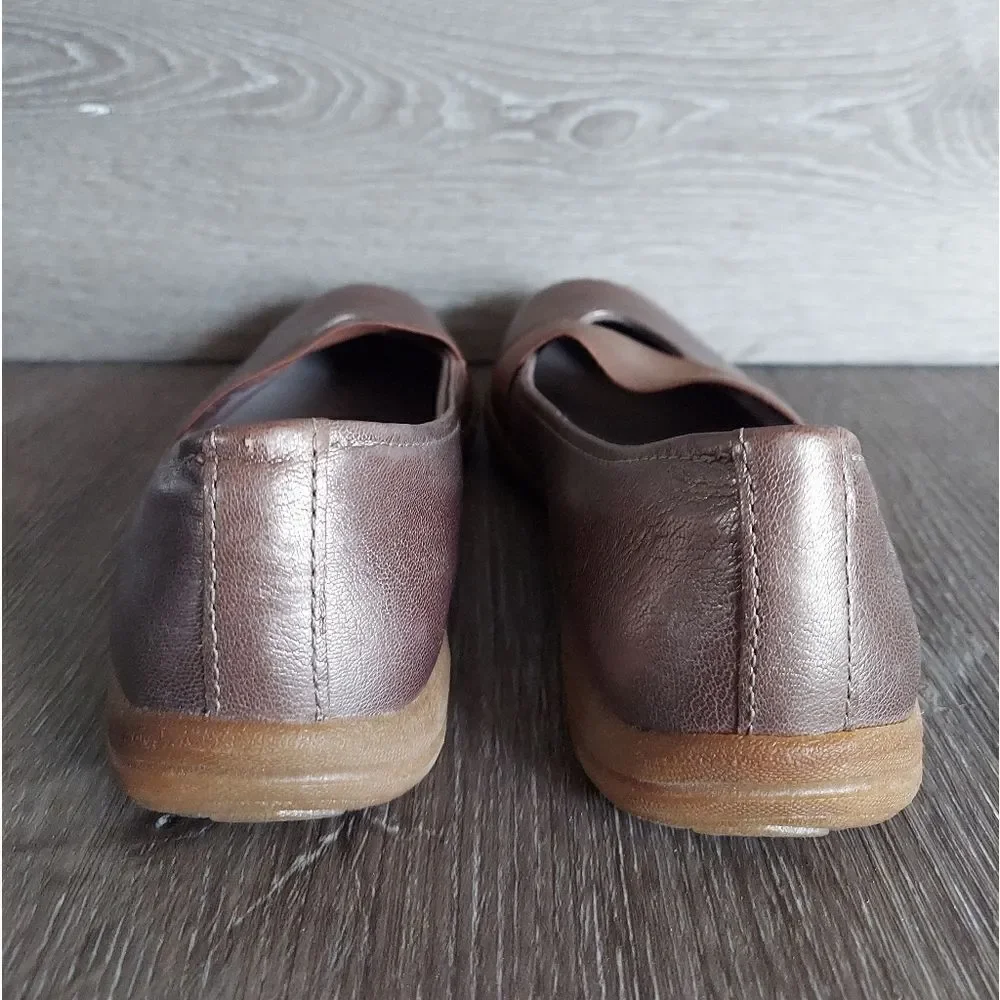 Clarks Collection- Vailee Pine Bronze Pewter Mary Jane Ballet Flat Size 6.5